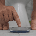 Gagner des cryptos en faisant caca : 3 applications insolites de la crypto