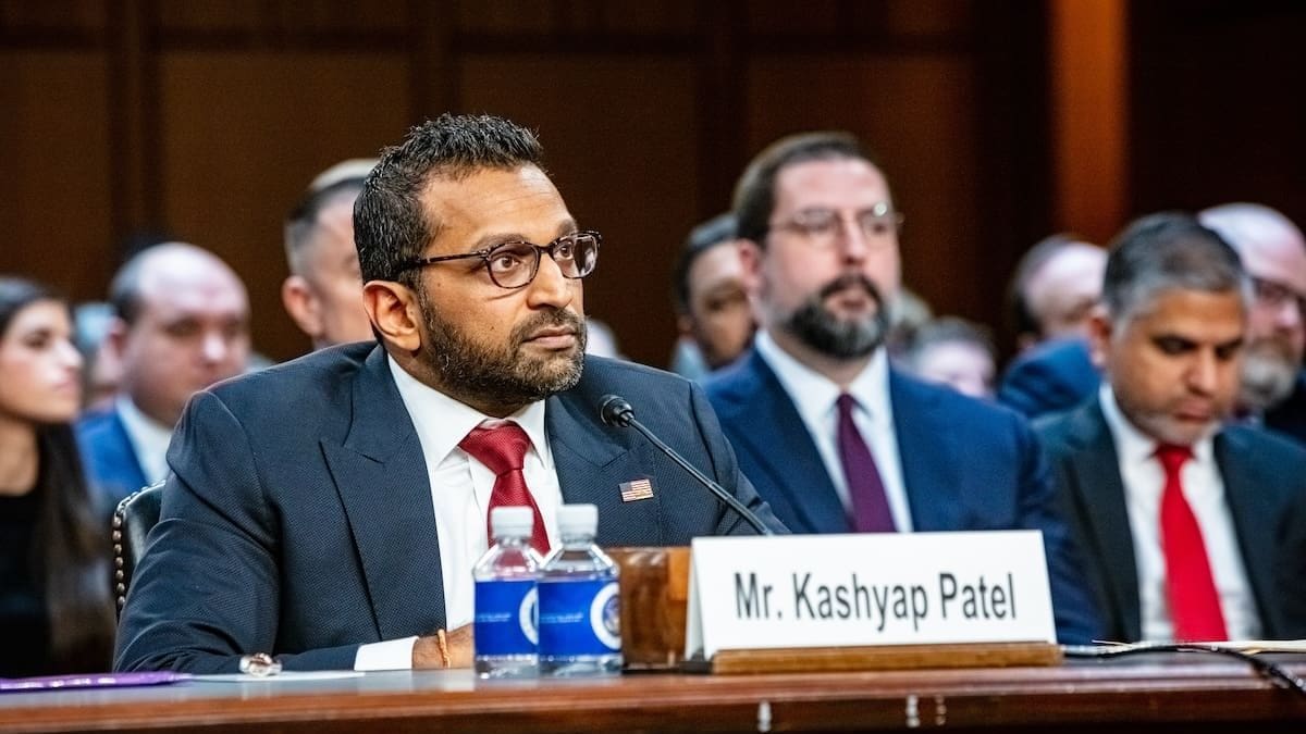 Le directeur du FBI &eacute;pingl&eacute; pour un investissement cach&eacute; dans une soci&eacute;t&eacute; bitcoin